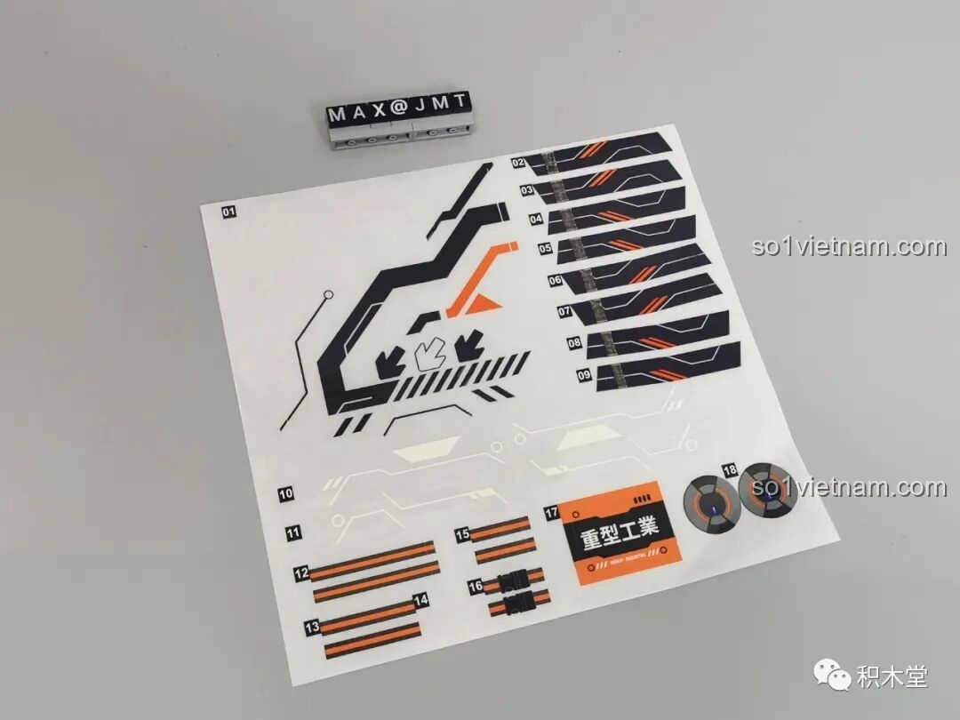 Tấm decal trong suốt chất lượng cao của FUNIFY W9006 Chiến Binh Cơ Khí ZENN, giúp mô hình trông thật hơn và bền đẹp, tăng tính thẩm mỹ cho sản phẩm.