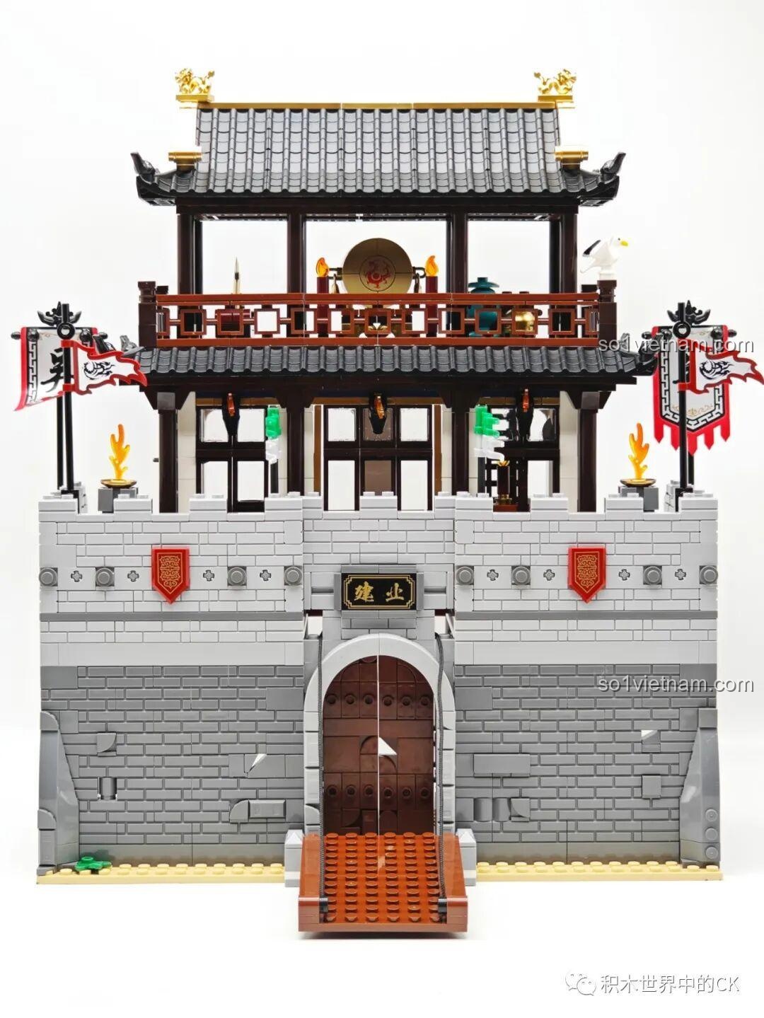 Chi tiết mô hình Tam Quốc Thành Trì Decool 20512