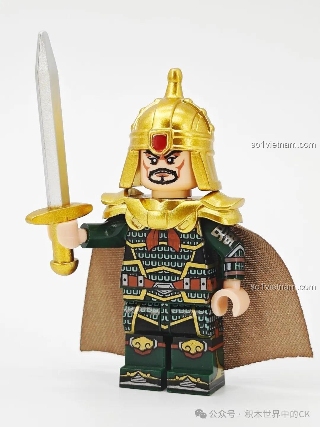 Minifigure chiến binh Thục (mặt sau) đi kèm bộ lắp ráp Decool 20611