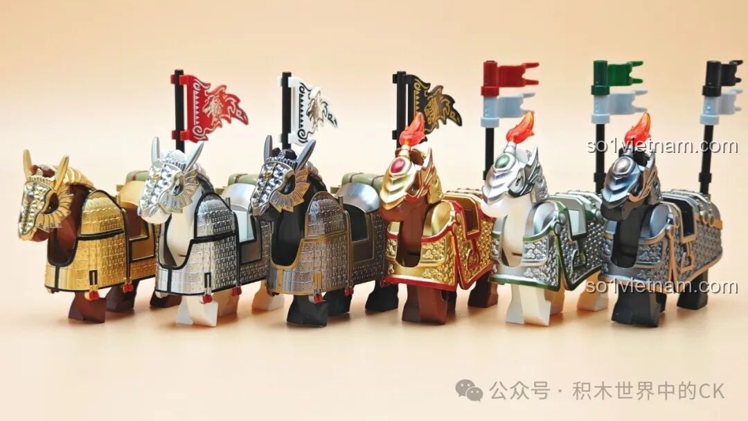 Toàn bộ 6 chiến mã từ bộ lắp ráp Decool 20688 được xếp thành một hàng ngang, thể hiện sự đa dạng và hoành tráng.