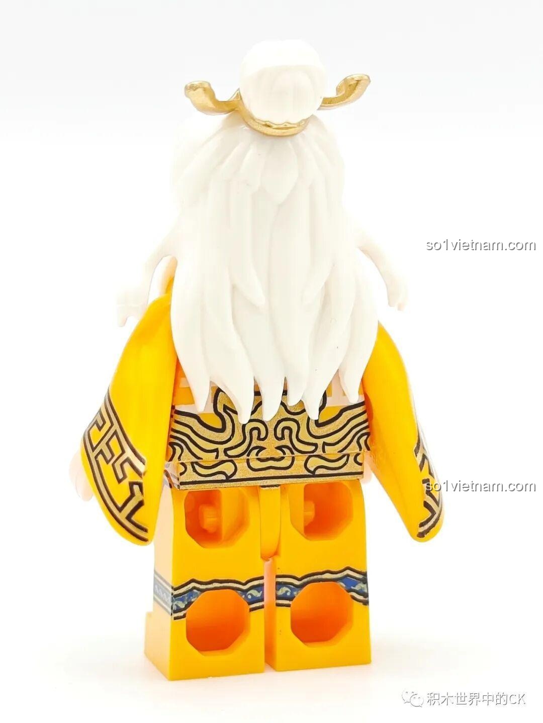 Mô hình Tôn Ngộ Không chi tiết với gậy Như Ý và mũ hình vân hoa