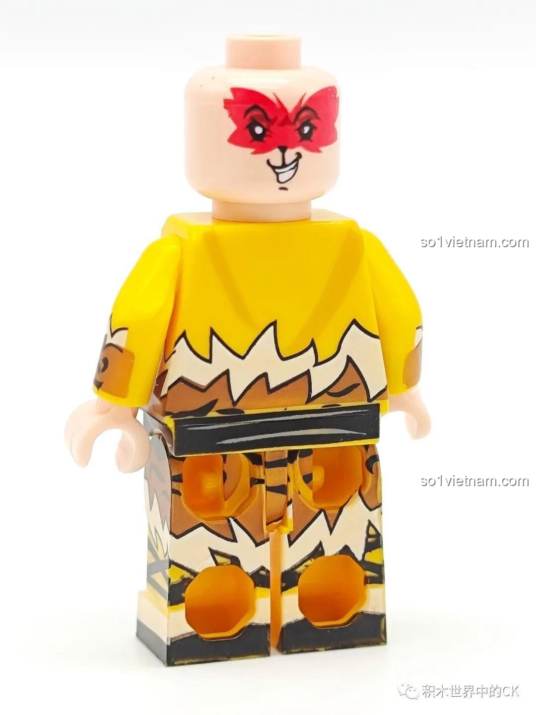 Mô hình Lý Tịnh tạo dáng