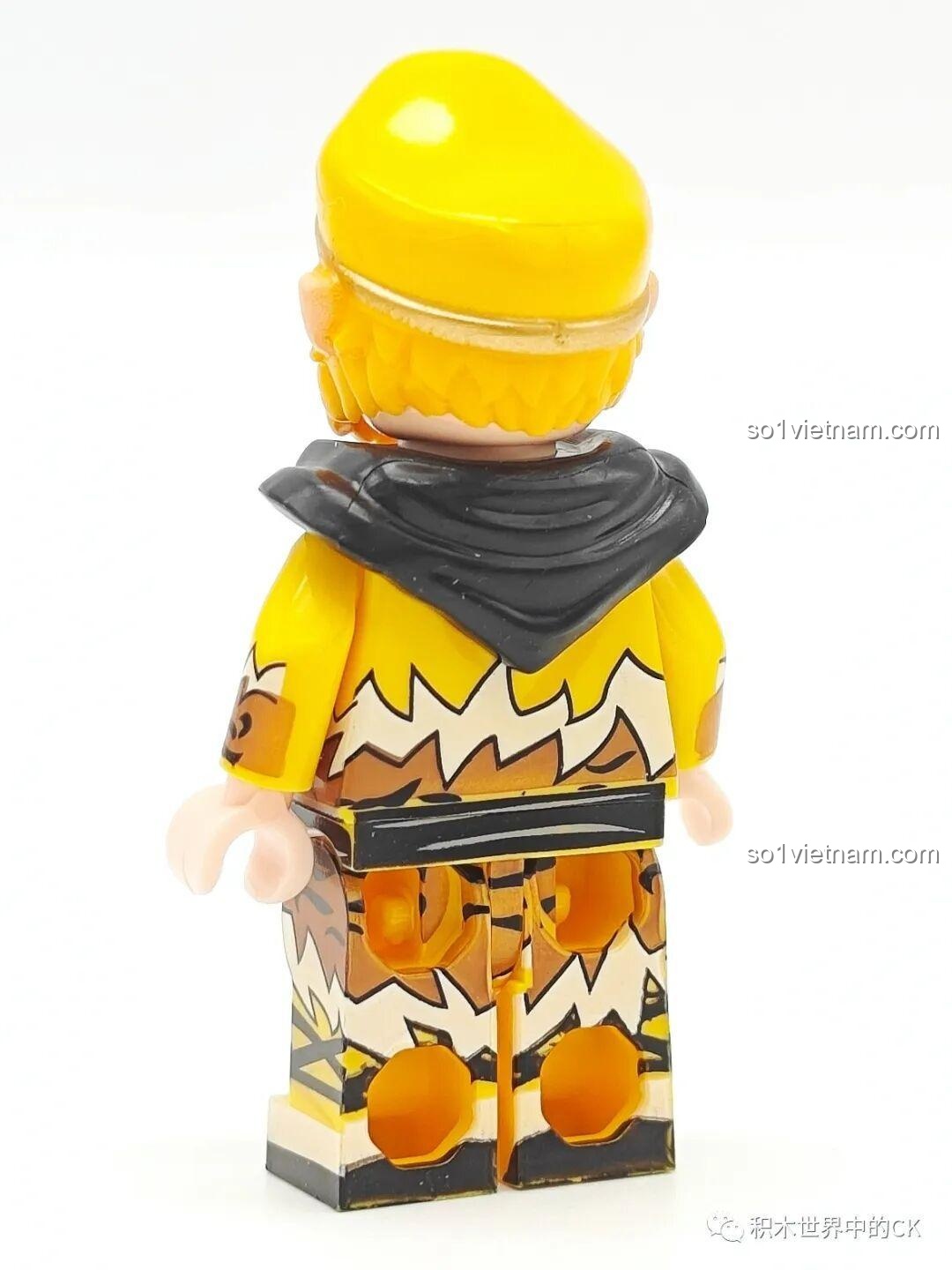 Nhân vật Tôn Ngộ Không với gậy Như Ý và vòng Kim Cô trong bộ lắp ghép minifigure Decool Giấc Mộng Tây Du
