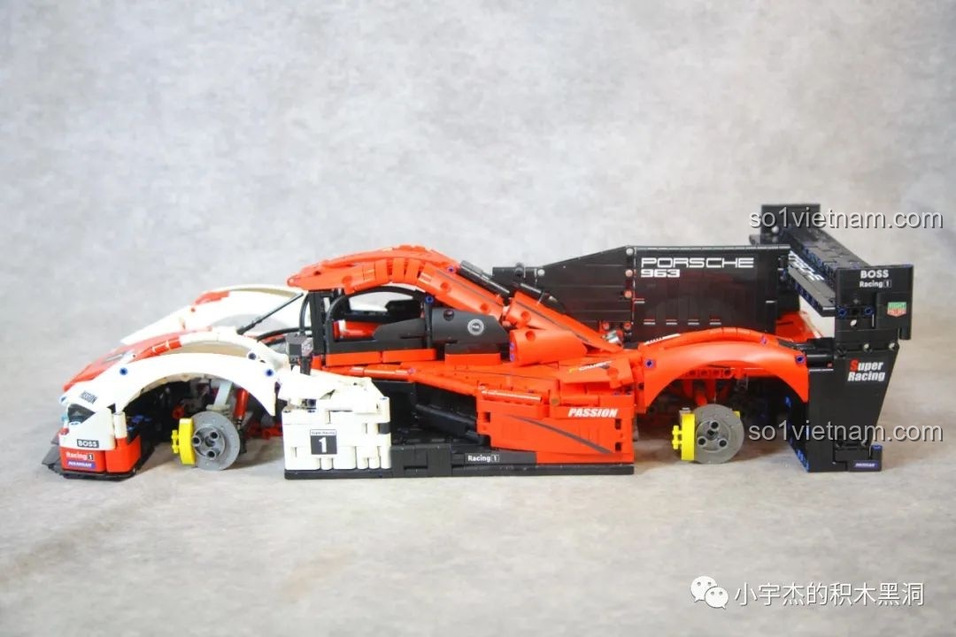 Chi tiết phần đuôi xe của Porsche 963 GULY