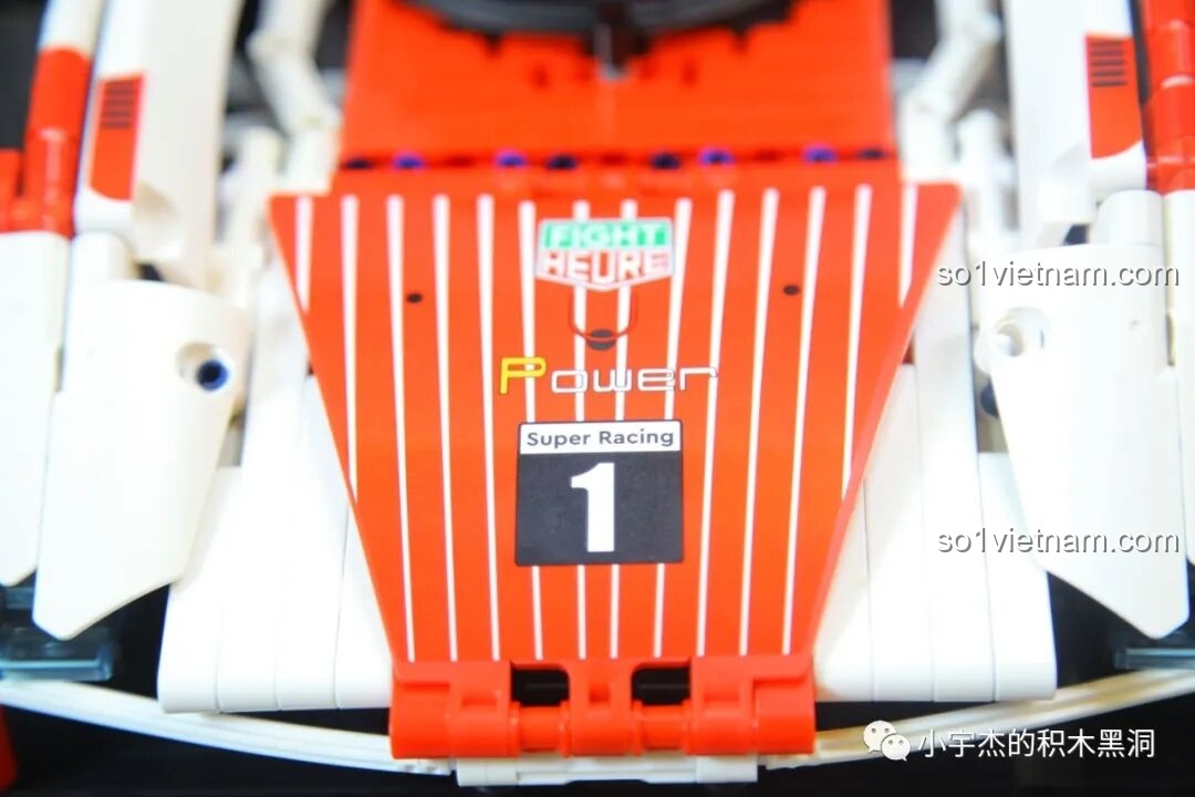 Chi tiết lốp xe của Porsche 963 GULY