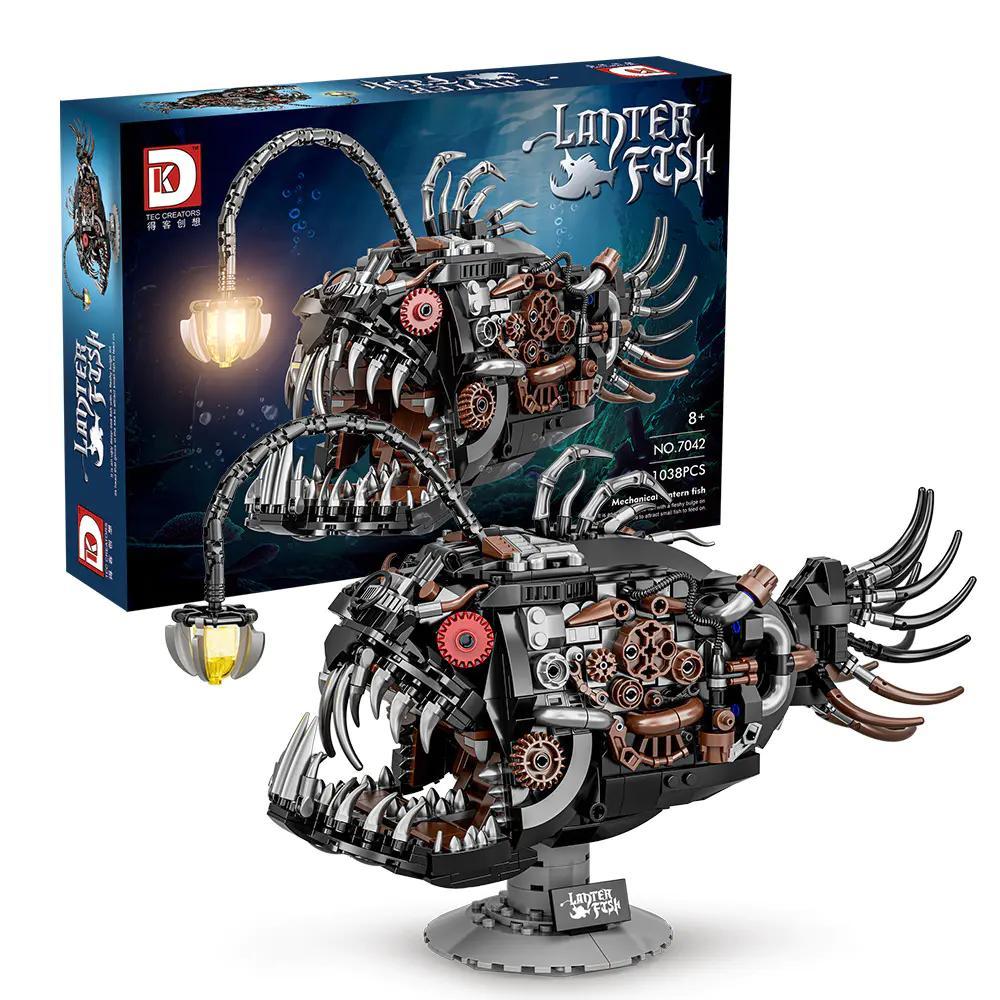 Hộp sản phẩm bộ lắp ghép Cá Đèn Lồng Cơ Khí DK 7042. Đồ chơi mô hình Steampunk độc đáo cho bé trai 8 tuổi, giá rẻ.