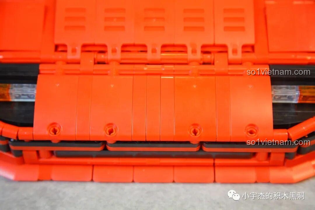 Cận cảnh độ khít và liền lạc giữa các mảnh ghép trên đầu xe CBOX X001, cho thấy chất lượng gia công tốt của sản phẩm.