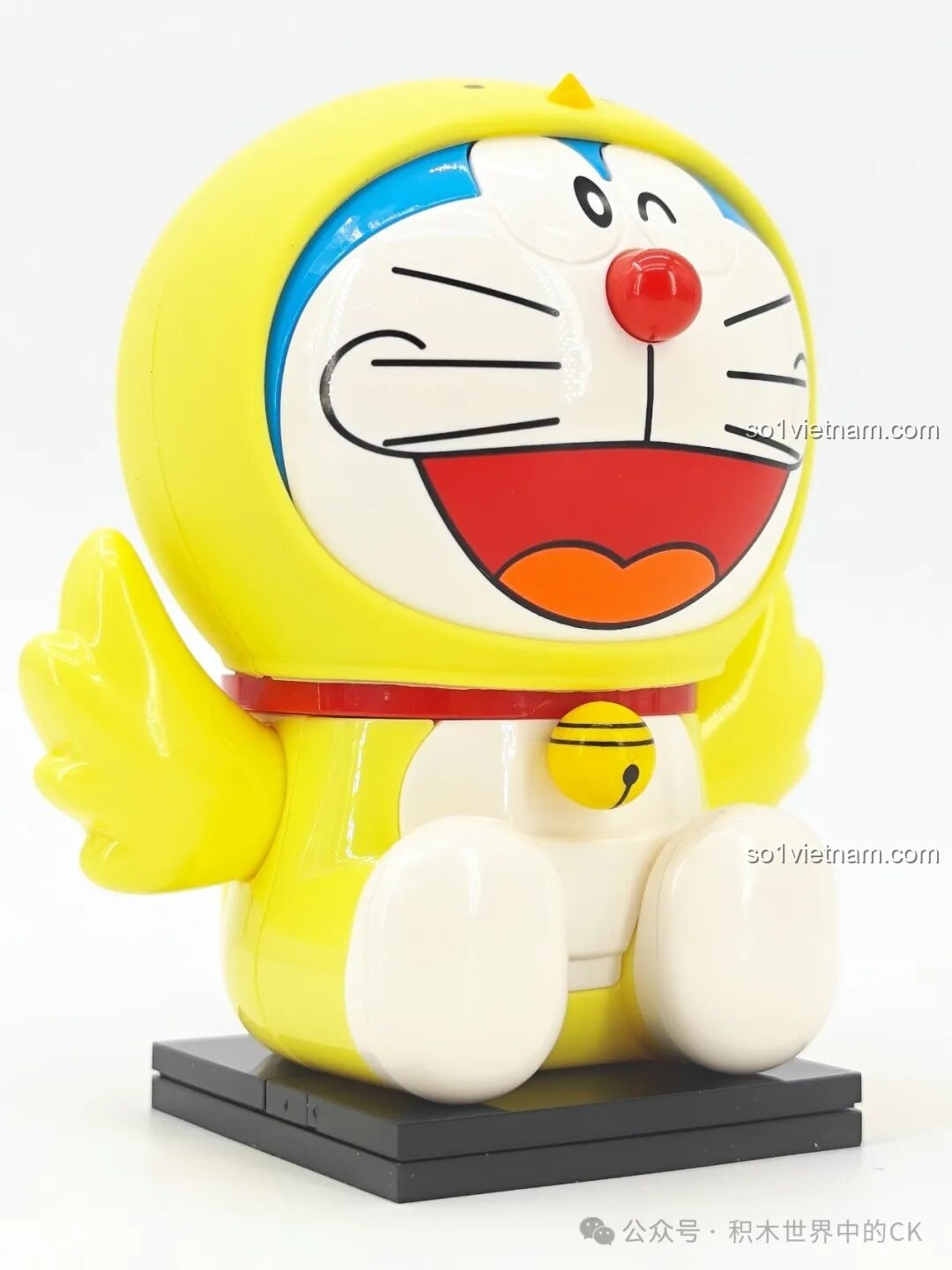 Mô hình Doraemon Keeppley phiên bản Chim Cánh Cụt nhìn từ bên cạnh