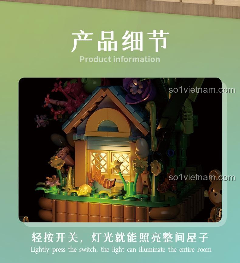 Chi tiết cửa nhỏ bên hông của bộ lắp ghép Ngôi Nhà Trong Rừng Của Gấu Nhỏ D2012 có thể mở ra, tăng tính tương tác.