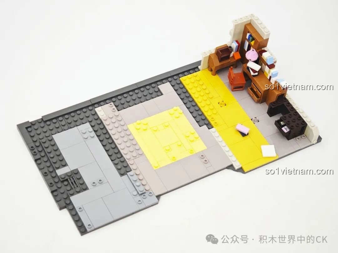 Dựng những bức tường đầu tiên và lắp ráp nội thất cho phòng của hai chị em Deok-sun và Bo-ra trong bộ Keeppley K22002.