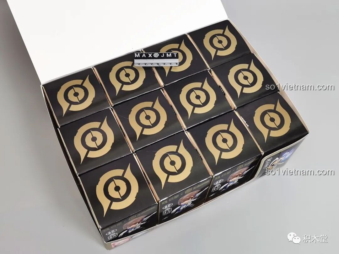 Bên trong hộp lớn của bộ đồ chơi Minifigure Vương Giả Vinh Diệu 78001 Enlighten là 12 hộp mù nhỏ, mỗi hộp chứa một nhân vật ngẫu nhiên.