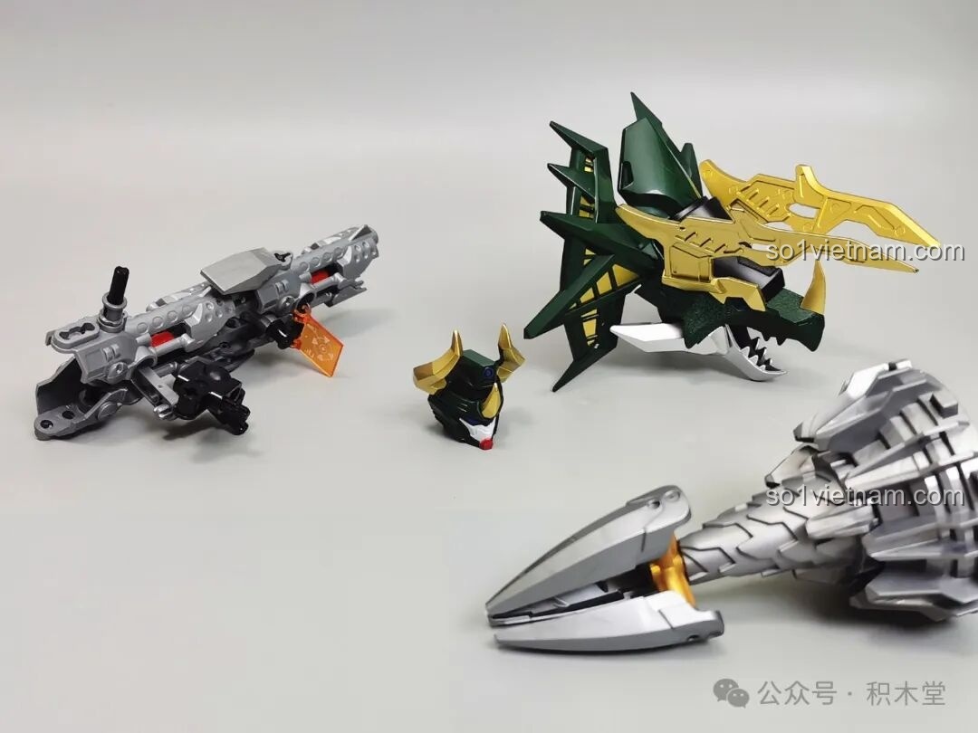 Khủng long F5 A0007 hoàn thiện nhìn từ bên phải