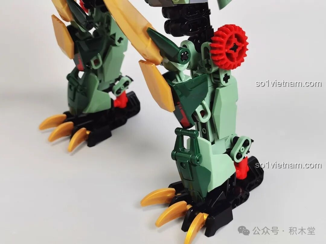 Mô hình F5 A0008 Triceratops dạng cơ giáp cầm vũ khí