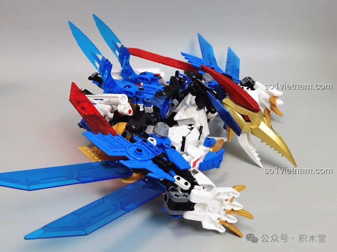 Mô hình F5 A0009 Pterosaur dạng cơ giáp với vũ khí lớn, cánh, đầu khủng long, các chi tiết trên hộp, hướng dẫn lắp ráp, các mô hình khác, bộ phận của F5 A0007, bộ phận của F5 A0008 và các chi tiết tinh xảo