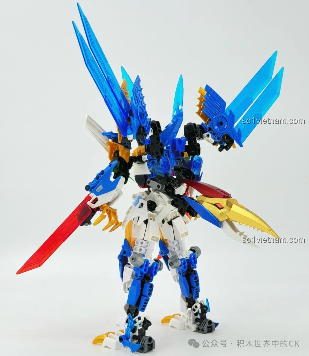 Quá trình lắp ghép phần cánh của robot F5 Cơ Giáp Biến Hình Pterosaur F5-A0009.