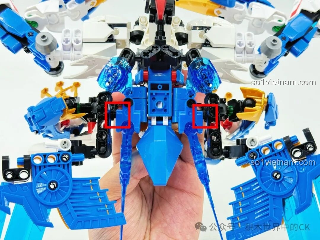 Robot F5 Cơ Giáp Biến Hình Pterosaur F5-A0009 ở dạng Pterosaur, nhìn từ phía trước.