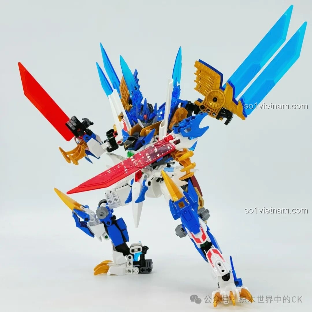 Robot F5 Cơ Giáp Biến Hình Pterosaur F5-A0009 ở dạng Cơ Giáp, cầm kiếm năng lượng.