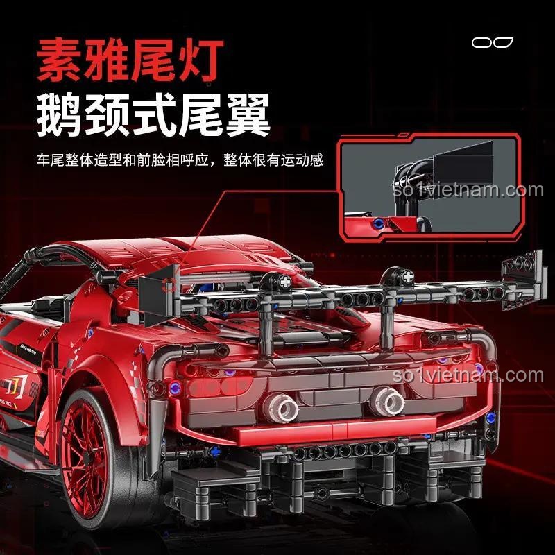 Chi tiết đuôi xe Ferrari 296 GT3 Fei Fan QM00037 với đèn hậu và cánh gió đuôi thiên nga, đồ chơi mô hình kỹ thuật tinh xảo.