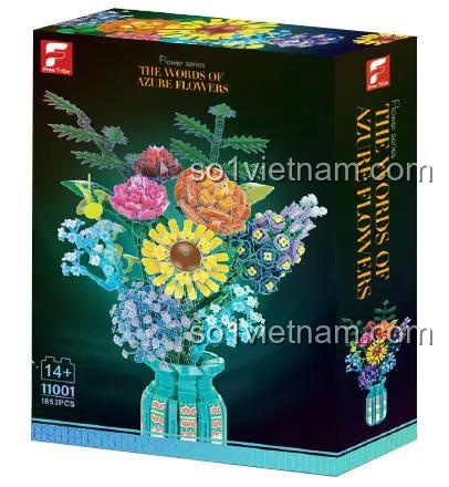 Hộp đựng bộ lắp ghép Bình hoa "The Words Of Azure Flowers" Free Tribe 11001, có hình ảnh sản phẩm hoàn thiện, thông tin 14+ và 1853 mảnh ghép, kích thước hộp 24x32x8 cm.