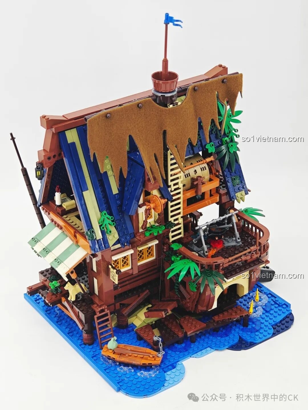 Mô hình Funwhole F9011 Quán Rượu Bến Tàu đã hoàn thiện, sẵn sàng trưng bày.