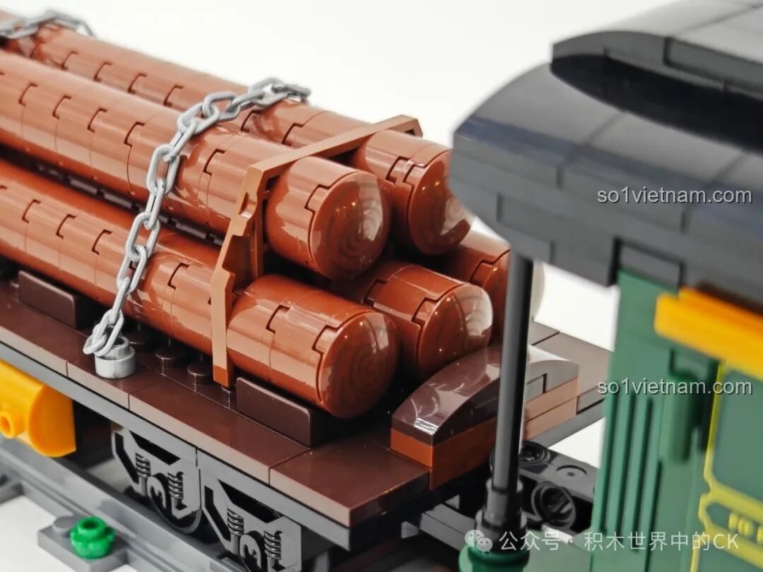 Mô hình tàu hỏa Funwhole F9036 đã hoàn thiện với đèn LED sáng.