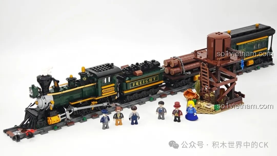 Mô hình tàu hỏa Funwhole F9036 đã hoàn thiện với đèn LED sáng.