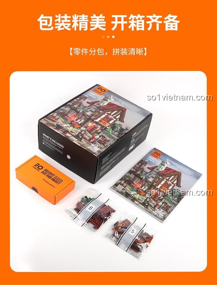 Bên trong hộp bộ đồ chơi Funwhole F9040, cho thấy các túi chi tiết được đánh số và sách hướng dẫn, giúp việc lắp ráp dễ dàng.