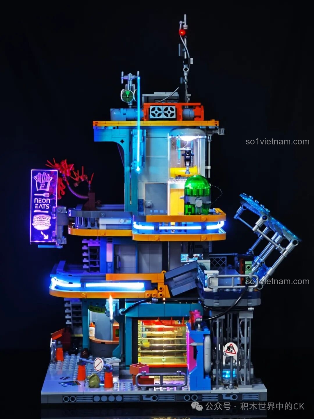 Mô hình FunWhole F9042 Tòa Nhà Căn Hộ Ốc Đảo Neon Thành Phố Cyberpunk từ góc nhìn phía trước, với đèn LED nổi bật.