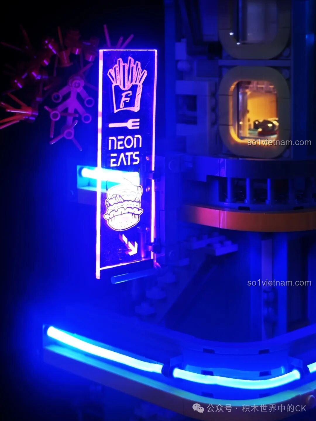 Góc nhìn từ trên xuống phần mái của FunWhole F9042 với các chi tiết công nghệ.