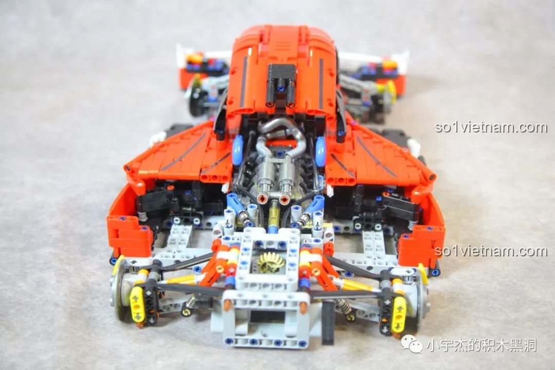 Thử thay đổi bộ giảm xóc trước cho Porsche 963 GULY