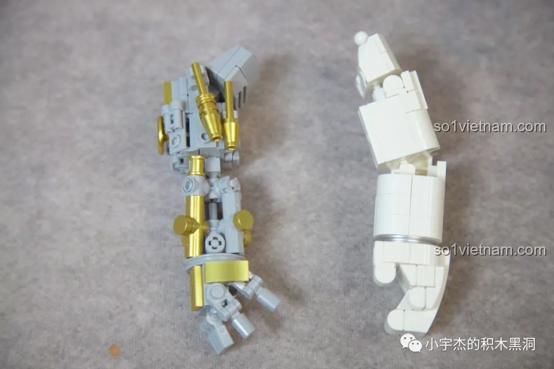 Cánh tay của GISEGA G8901 Phi Hành Gia Bán Cơ Khí với khớp khuỷu tay, cổ tay và ngón tay đều cử động được.