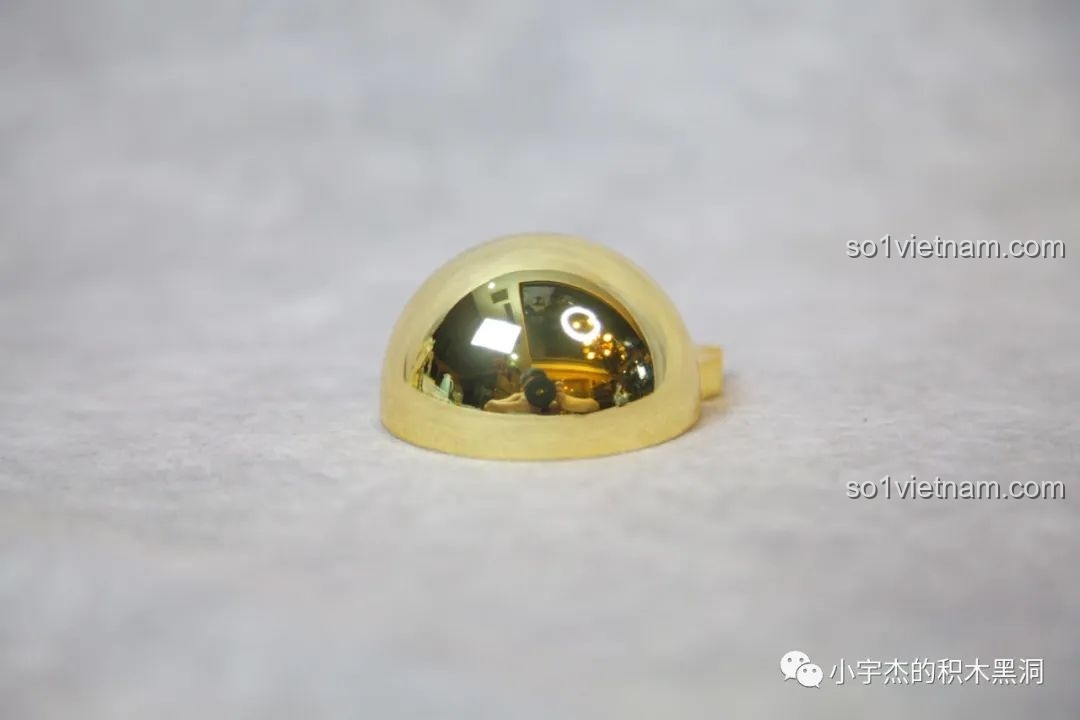 Các chi tiết bạc kết hợp hoàn hảo với màu trắng trên mô hình GISEGA G8901 Phi Hành Gia Bán Cơ Khí, tạo sự tinh tế.