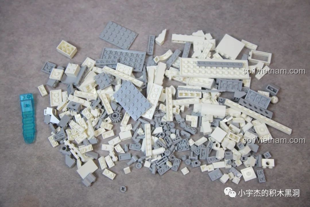 Các mảnh ghép màu trắng tinh khôi của GISEGA G8901 Phi Hành Gia Bán Cơ Khí, mang lại cảm giác công nghệ cao.