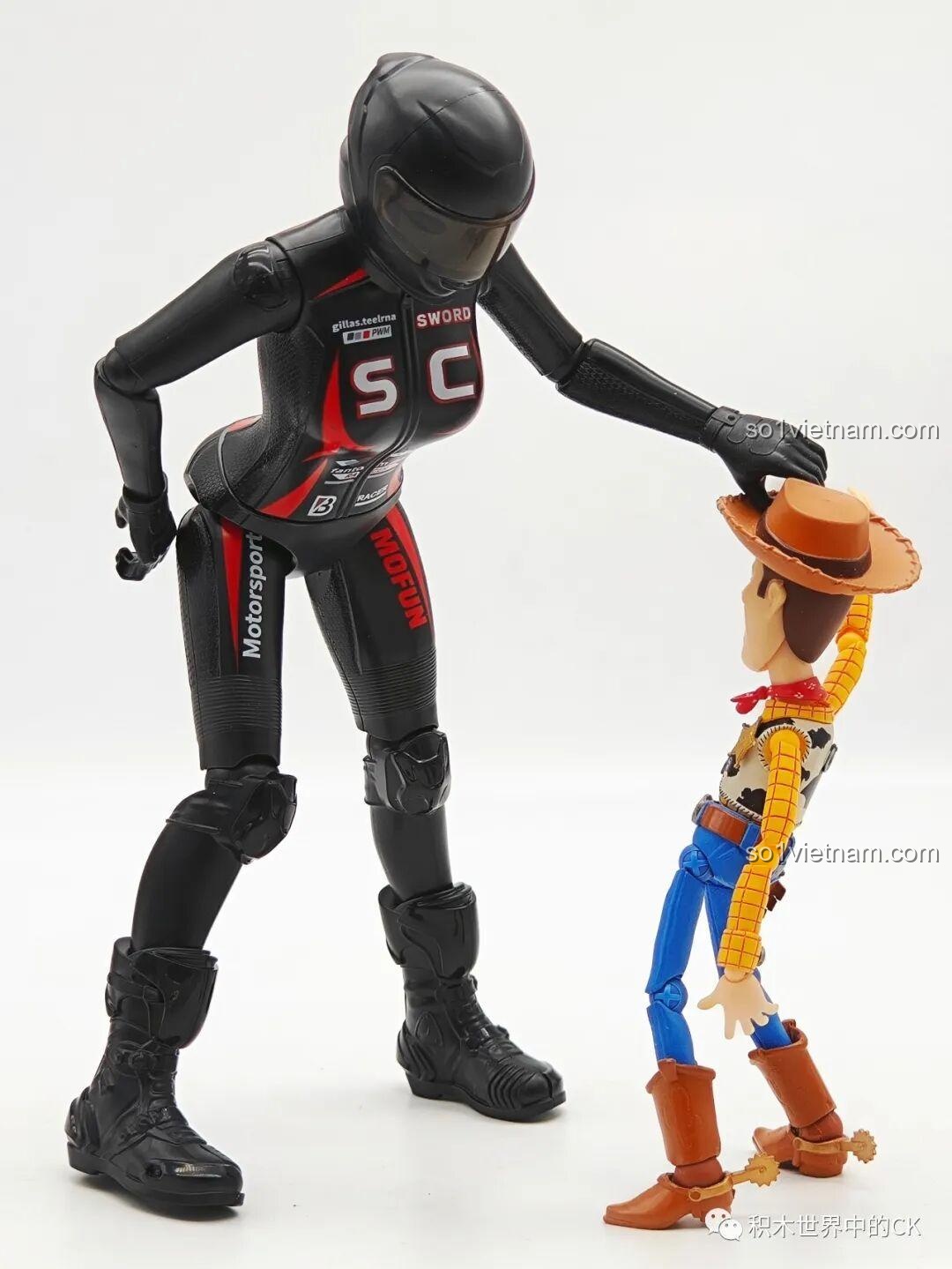 Figure tay đua GUDI 70007 