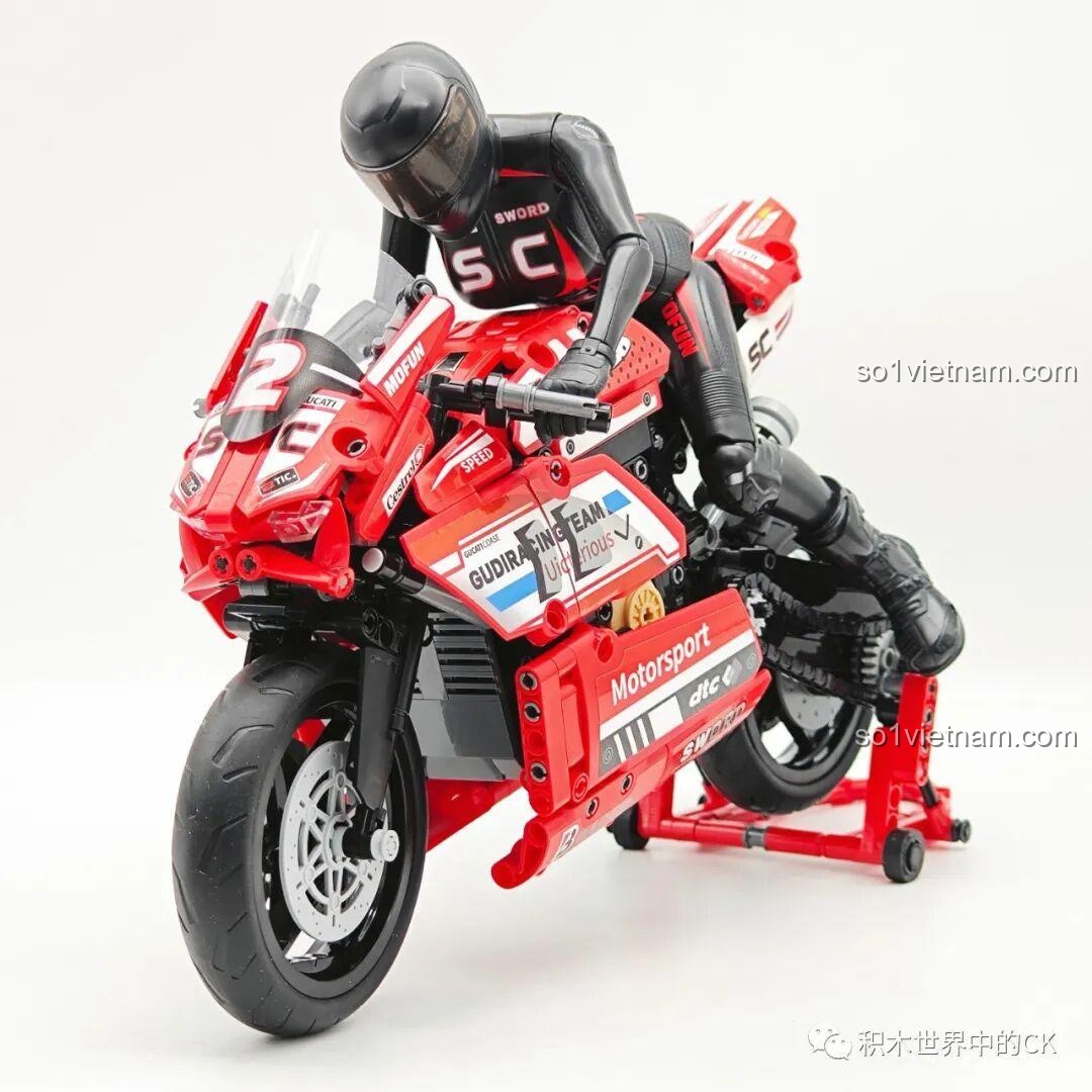 Quá trình lắp ráp GUDI 70007 