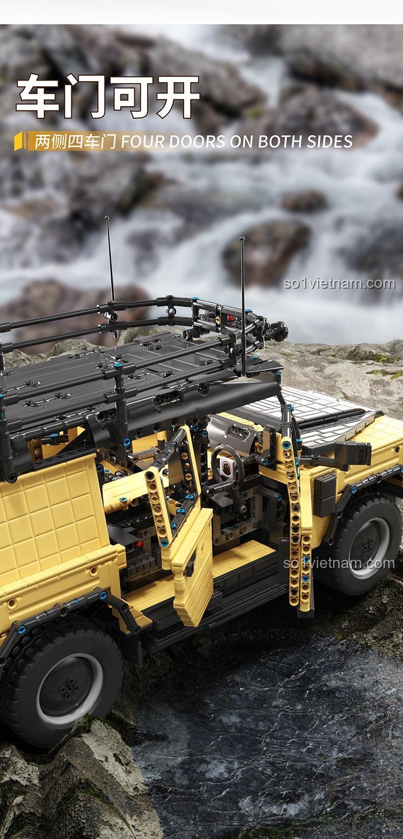 Mô hình Land Rover Defender YC23029 với tính năng mở được cả 4 cửa, khoe trọn không gian nội thất bên trong.