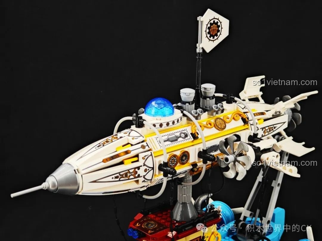 Hệ thống cánh quạt đẩy ở hai bên hông của Tàu bay cơ khí Steampunk ZHEGAO 958015.