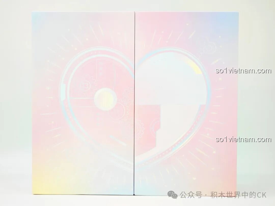 Bên trong hộp mô hình Hello Kitty Bạc Kim Đại Thể TOP TOY