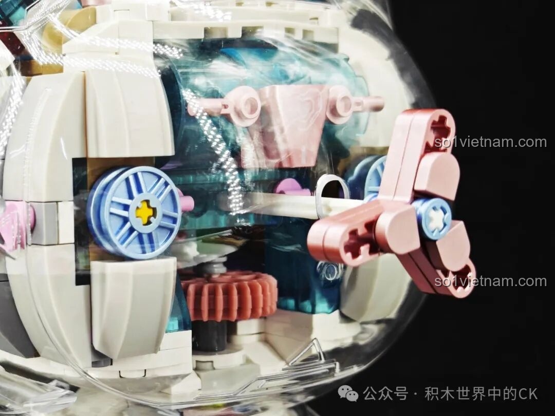 Chi tiết bộ máy cơ khí bên trong mô hình Hello Kitty Bạc Kim Đại Thể TOP TOY