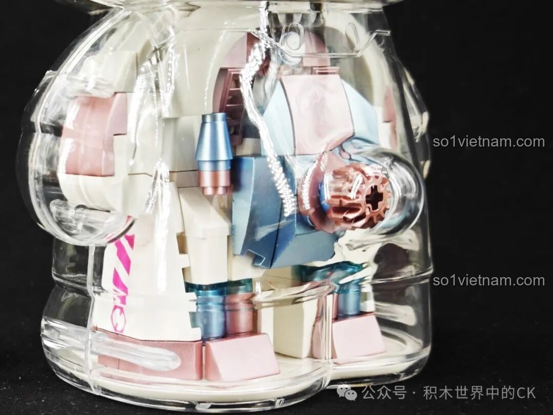 Cận cảnh bộ máy cơ khí bên trong mô hình Hello Kitty Bạc Kim Đại Thể TOP TOY