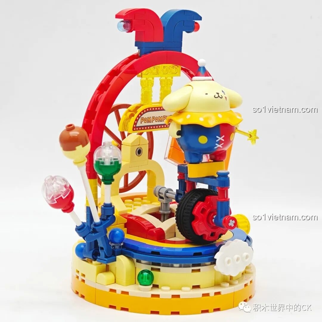 Hộp đồ chơi lắp ráp Keeppley K20827 Gánh Xiếc Sanrio với nhân vật Kuromi và màn ảo thuật trong lều xiếc.