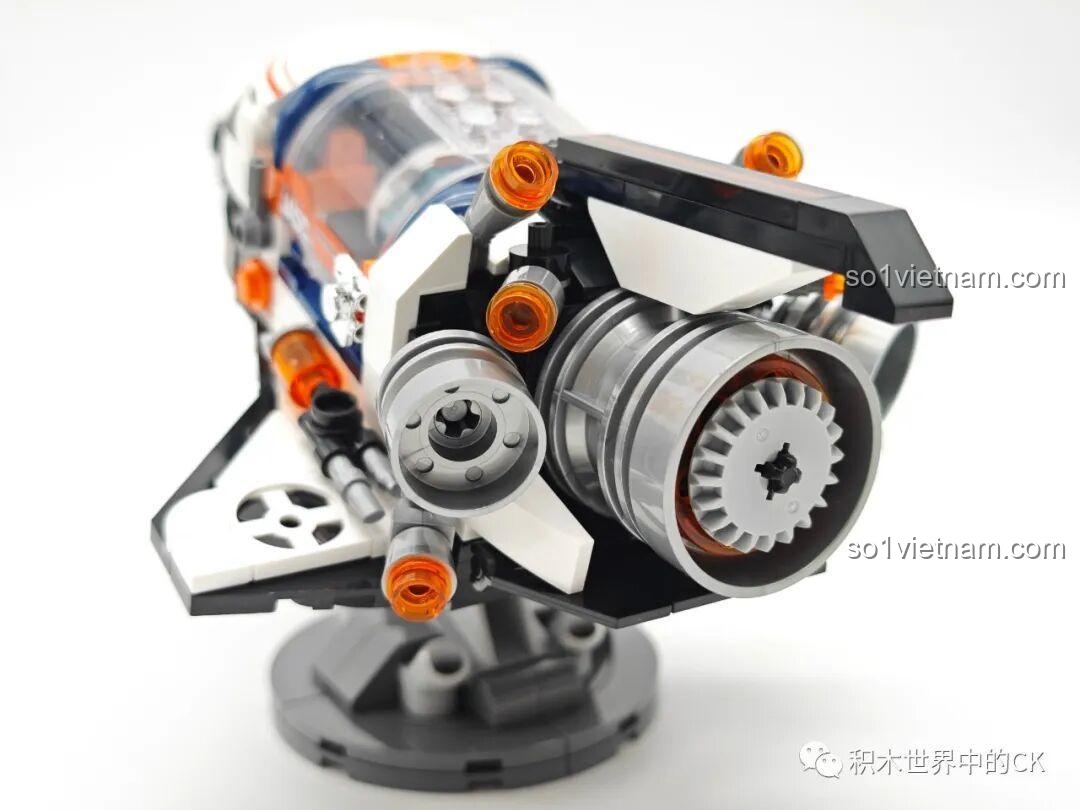 Hộp sản phẩm của bộ lắp ráp Tên lửa Thám hiểm Mặt trăng JAKI JK8508 với tông màu vàng nổi bật.