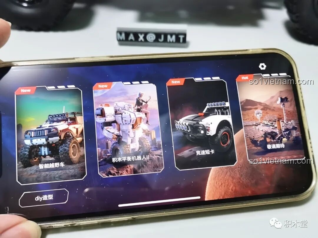 Màn hình ứng dụng hiển thị hướng dẫn đi dây động cơ cho ONEBOT GPT09AIQI Xe Tải Điều Khiển Từ Xa, đảm bảo dây không bị vướng.