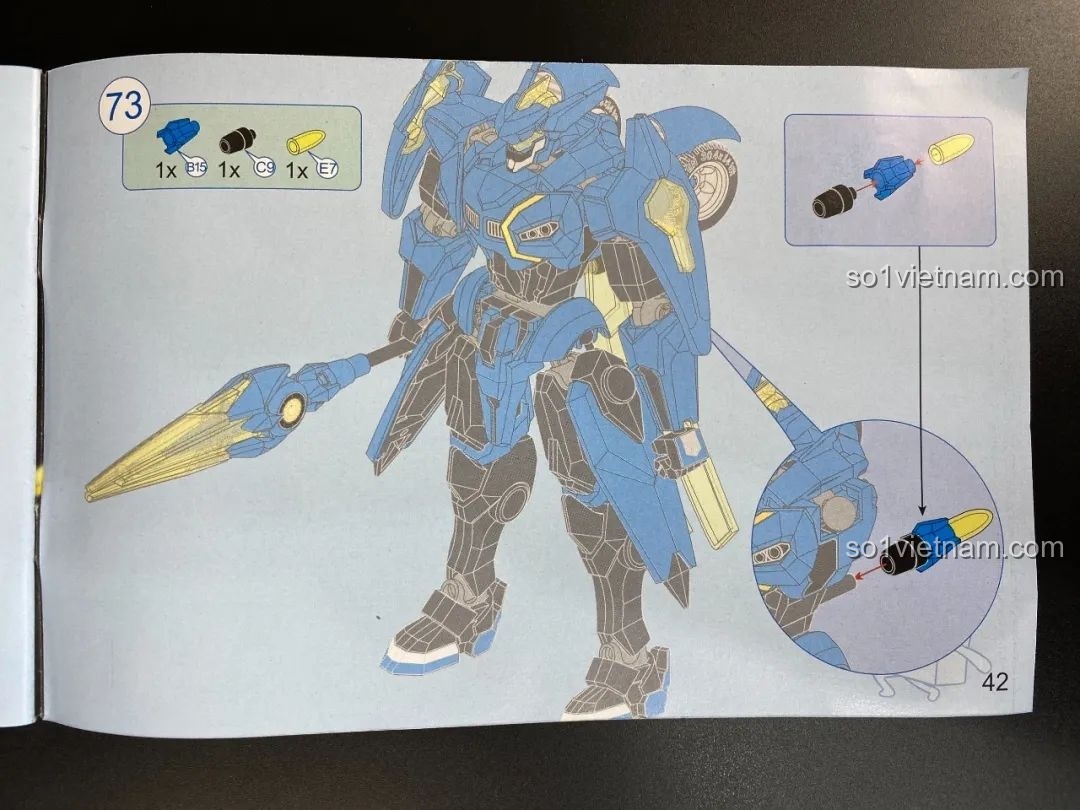 Trang cuối cùng trong sách hướng dẫn, chi tiết cách lắp ráp thương năng lượng cho Mecha Triệu Vân.