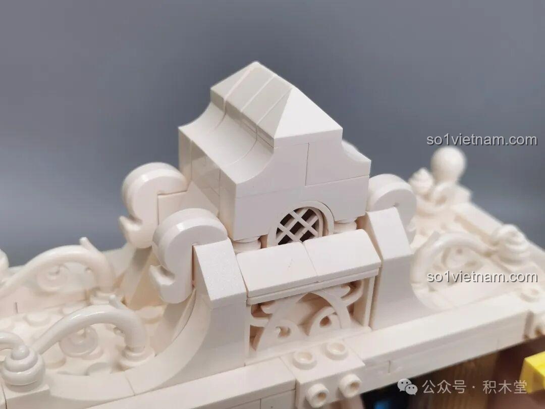 Chi tiết khuôn mặt dễ thương của nhân vật thiên thần trong mô hình iambrick 30101 Thâm Uyên Kính: Bạch Hủy Chi Quang