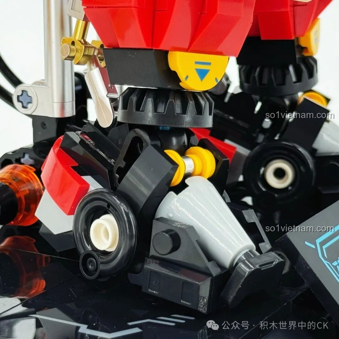 Cận cảnh bình khí và hệ thống ống dẫn của Robot Cứu Hỏa Phá Vỡ Giới Hạn iBlock ib1101.