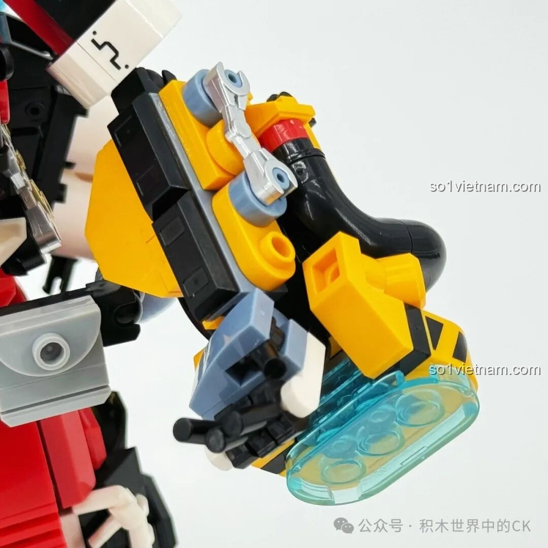 Cận cảnh khớp vai của Robot Cứu Hỏa Phá Vỡ Giới Hạn iBlock ib1101.