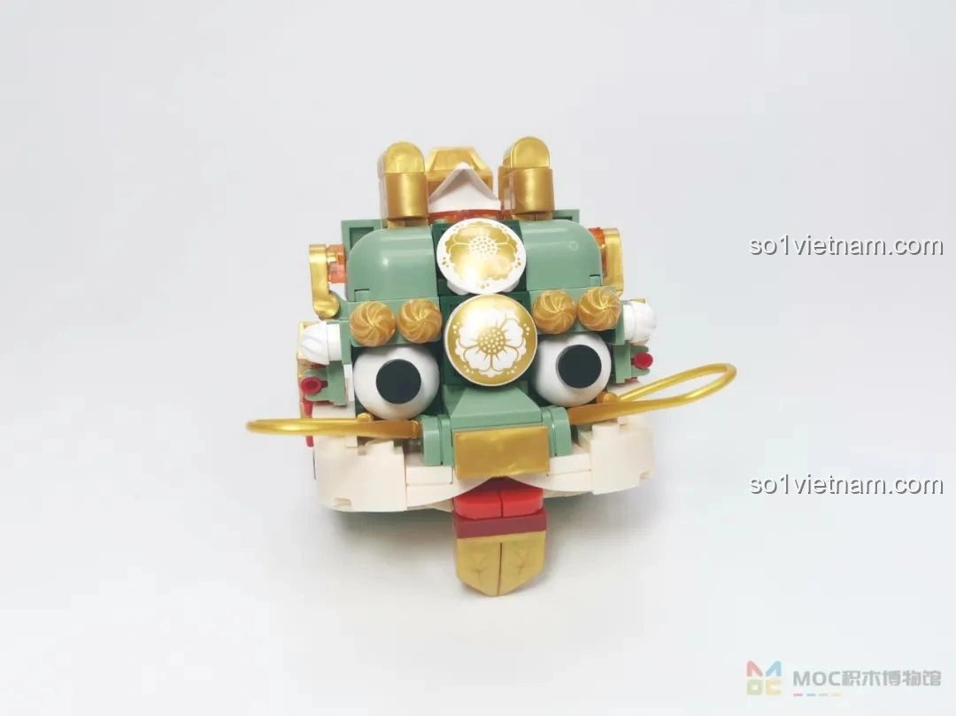 Mô hình JAKI JK20236 Kỳ Lân Chiêu Tài đã hoàn thiện, nhìn trực diện với biểu cảm ngạc nhiên và chi tiết bờm vàng.