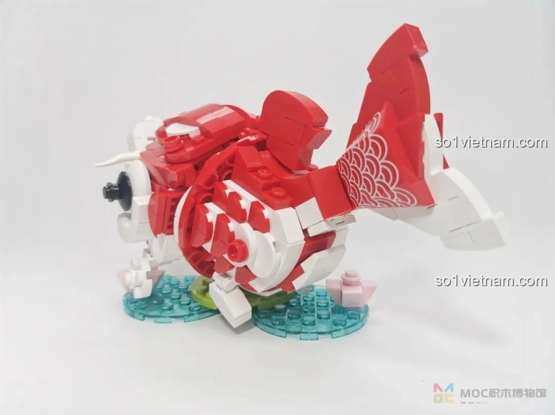 Ba mô hình lắp ráp JAKI JK20236 Thú Niên Sơn Hải Kinh đã hoàn thiện, nhìn nghiêng, trưng bày cùng nhau.