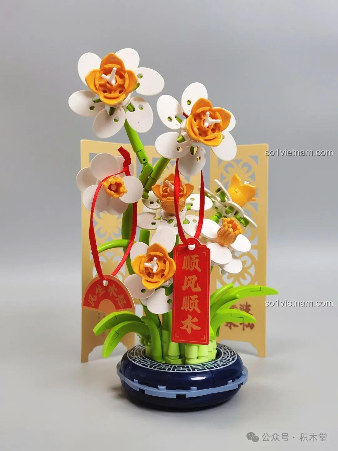 Chữ trên màn hình trang trí bộ Thủy Tiên JAKI